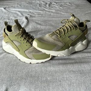 Mens Nike hurrache size 11.5